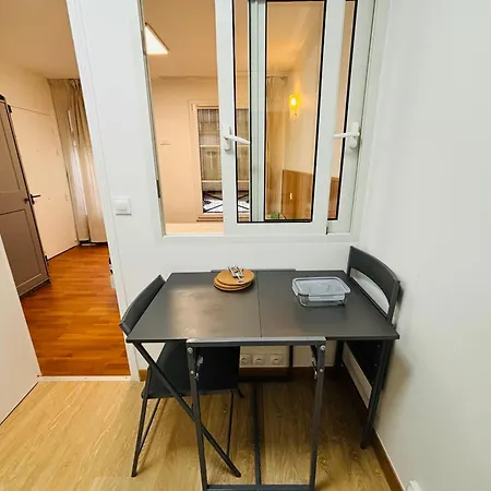 Dream Dwell - Designer Flat Near Marais District Appartamento Parigi